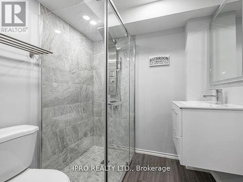 #34 -400 Mississauga Valley Blvd, Mississauga, ON - Indoor Photo Showing Bathroom