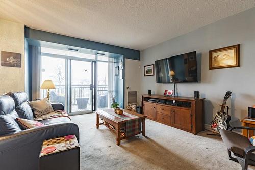 500 Green Road|Unit #603, Stoney Creek, ON - Indoor Photo Showing Living Room