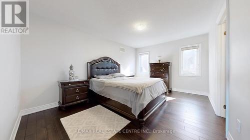 34 Haywood Drive, Brampton, ON - Indoor Photo Showing Bedroom