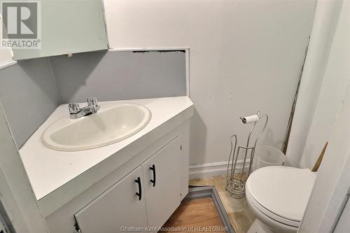 71 Alexandra Avenue, Chatham, ON - Indoor Photo Showing Bathroom