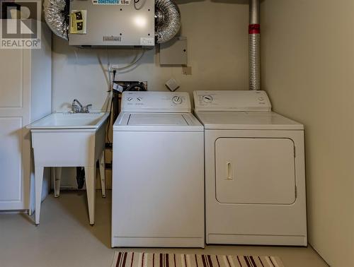 1498 Torbay Road, Torbay, NL - Indoor Photo Showing Laundry Room