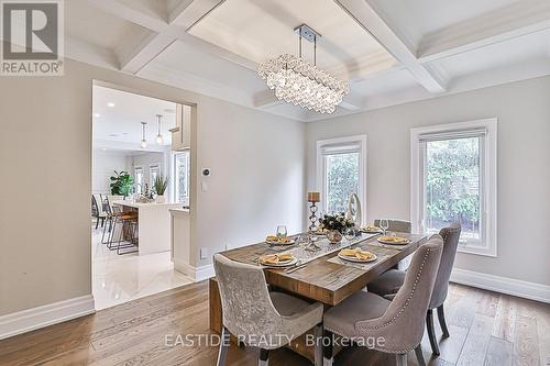 11 Gatcombe Circ, Richmond Hill, ON - Indoor Photo Showing Dining Room