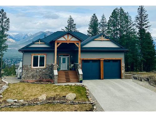 1711 Pine Ridge Mountain Place, Invermere, BC - Outdoor With Facade