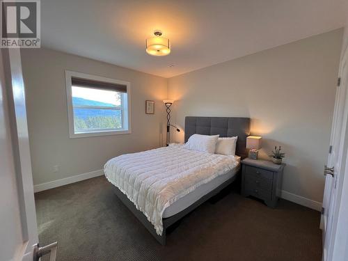 1711 Pine Ridge Mountain Place, Invermere, BC - Indoor Photo Showing Bedroom