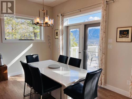 1711 Pine Ridge Mountain Place, Invermere, BC - Indoor Photo Showing Dining Room