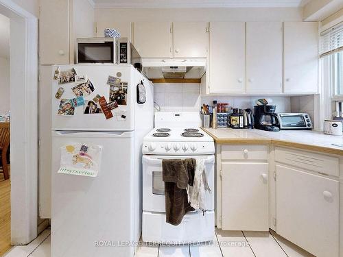 29 Love Cres, Toronto, ON - Indoor Photo Showing Kitchen