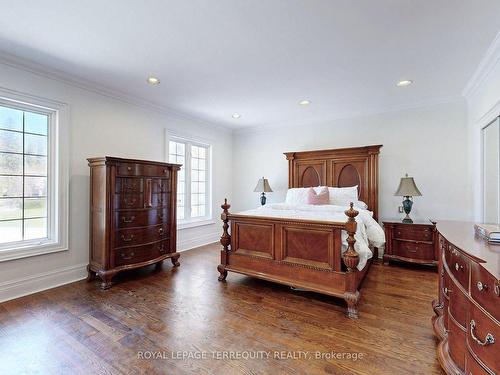 27 Sir Williams Lane, Toronto, ON - Indoor Photo Showing Bedroom