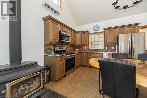 1019 Bruce Road 9, South Bruce Peninsula, ON - Indoor Photo Showing Kitchen