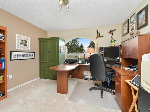 6782 Greig Crt, Central Saanich, BC - Indoor Photo Showing Office