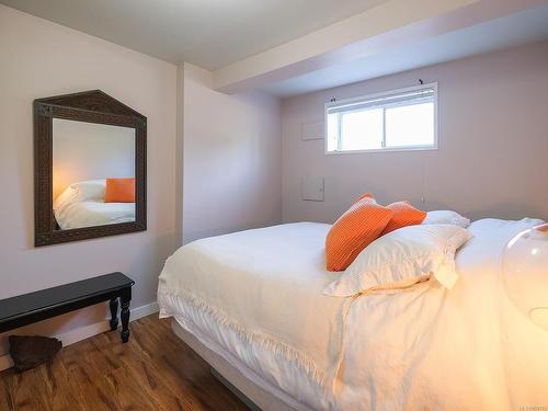 6044 Falaise Rd, Duncan, BC - Indoor Photo Showing Bedroom