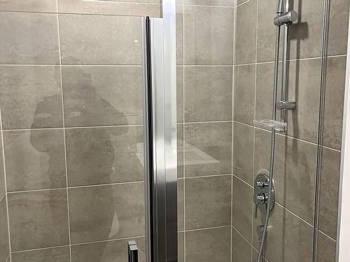 405-9 Tecumseth St, Toronto, ON - Indoor Photo Showing Bathroom