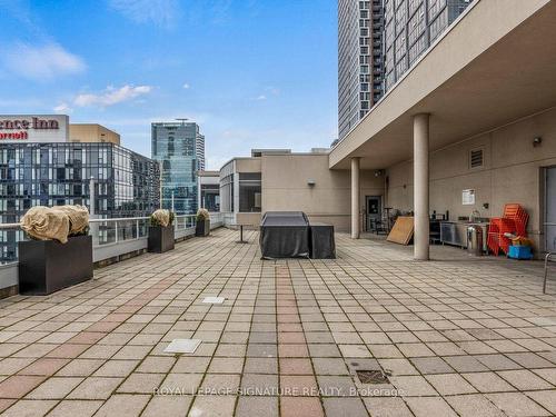 645-250 Wellington St W, Toronto, ON - Outdoor With Deck Patio Veranda With Exterior