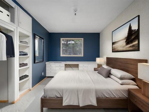 11901 Kalamalka Road, Coldstream, BC - Indoor Photo Showing Bedroom