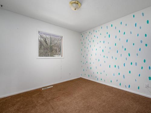 11901 Kalamalka Road, Coldstream, BC - Indoor Photo Showing Other Room