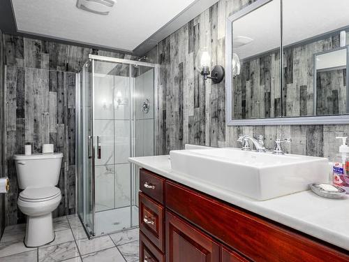 11901 Kalamalka Road, Coldstream, BC - Indoor Photo Showing Bathroom