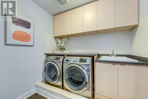 101 Denarius Cres, Richmond Hill, ON - Indoor Photo Showing Laundry Room