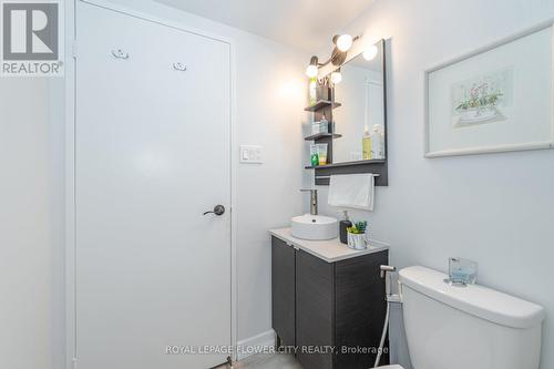 #616 -2929 Aquitaine Ave, Mississauga, ON - Indoor Photo Showing Bathroom