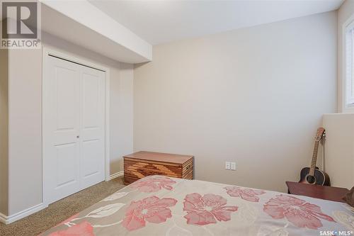 219 Fawcett Crescent, Saskatoon, SK - Indoor Photo Showing Bedroom