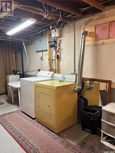 51 Mathieu Crescent, Regina, SK - Indoor Photo Showing Laundry Room