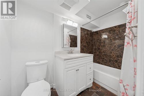 736 Wallis Drive, Peterborough, ON - Indoor Photo Showing Bathroom