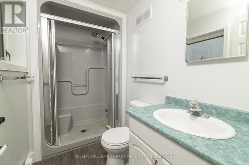 456 Kleinsteuber Park, Prince Edward County, ON - Indoor Photo Showing Bathroom