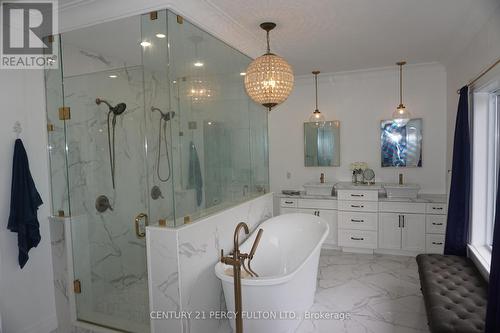 887 County Road 64 Rd, Brighton, ON - Indoor Photo Showing Bathroom