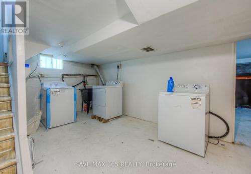 6 Hampton St, Brantford, ON - Indoor Photo Showing Laundry Room