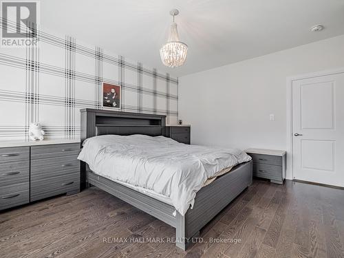 1538 Farrow Crescent, Innisfil, ON - Indoor Photo Showing Bedroom
