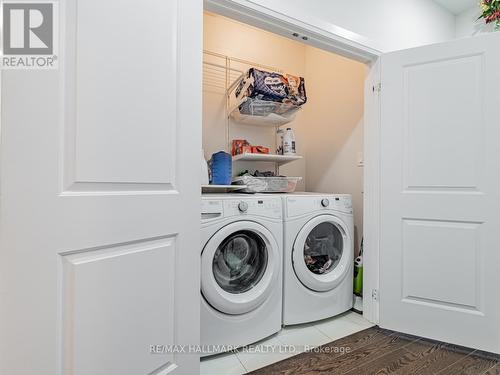 1538 Farrow Crescent, Innisfil, ON - Indoor Photo Showing Laundry Room