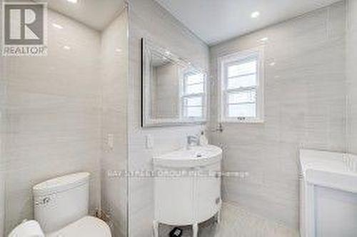 107 Main Street, Markham, ON - Indoor Photo Showing Bathroom