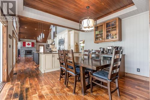 2377 Orimat Road, Severn, ON - Indoor Photo Showing Dining Room