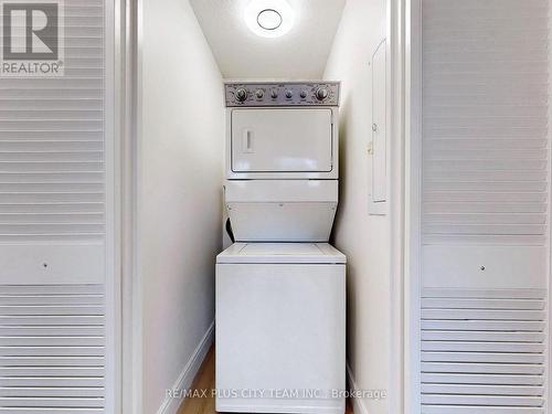#502 -6500 Montevideo Rd, Mississauga, ON - Indoor Photo Showing Laundry Room