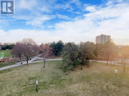 502 - 6500 Montevideo Road, Mississauga, ON - Outdoor With View