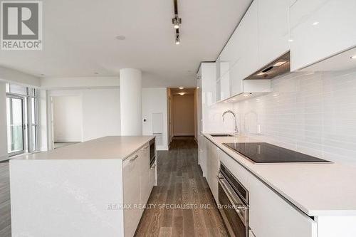 #5103 -1 Yorkville Ave, Toronto, ON - Indoor Photo Showing Kitchen With Upgraded Kitchen