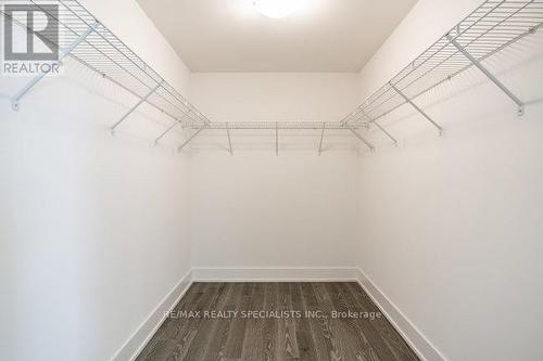 #5103 -1 Yorkville Ave, Toronto, ON - Indoor With Storage