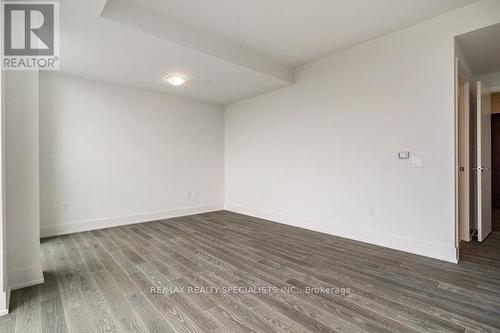 #5103 -1 Yorkville Ave, Toronto, ON - Indoor Photo Showing Other Room