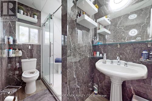 847 Zator Avenue, Pickering, ON - Indoor Photo Showing Bathroom
