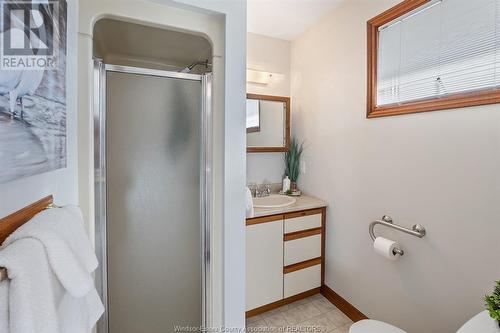 15301 Morris, Lakeshore, ON - Indoor Photo Showing Bathroom