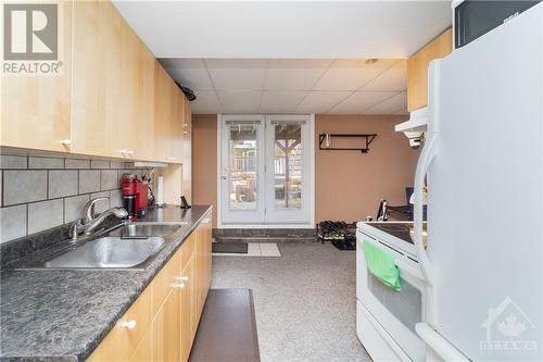 270 Lake Park Road, Carleton Place, ON - Indoor Photo Showing Kitchen With Double Sink