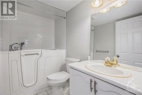 1440 Heron Road Unit#511, Ottawa, ON - Indoor Photo Showing Bathroom