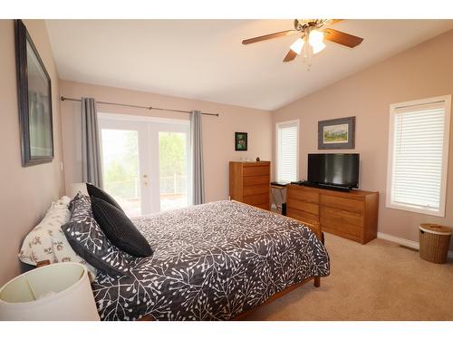 3295 Eagle Ridge Road, Grand Forks, BC - Indoor Photo Showing Bedroom