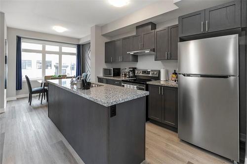 527 Shaver Road|Unit #24, Ancaster, ON - Indoor Photo Showing Kitchen With Upgraded Kitchen