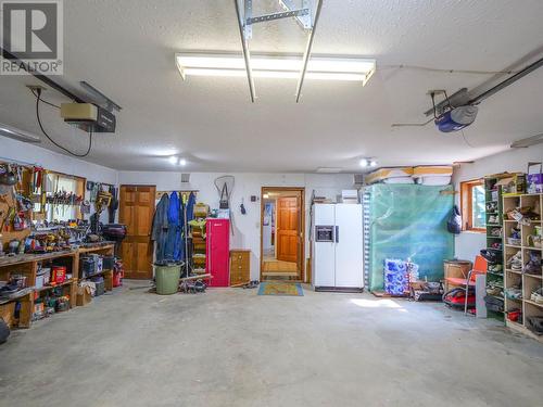 4845 Ten Mile Lake Road, Quesnel, BC - Indoor Photo Showing Garage