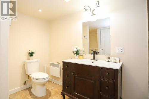 306 Pine St, Sault Ste. Marie, ON - Indoor Photo Showing Bathroom