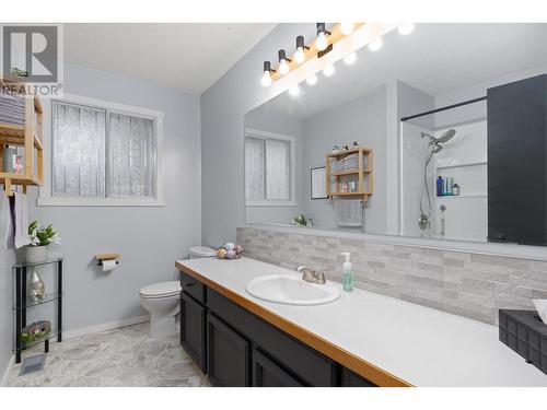 12678 Ponderosa Drive, Lake Country, BC - Indoor Photo Showing Bathroom