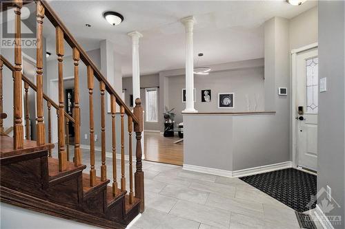 102 Stoneway Drive, Ottawa, ON - Indoor Photo Showing Other Room