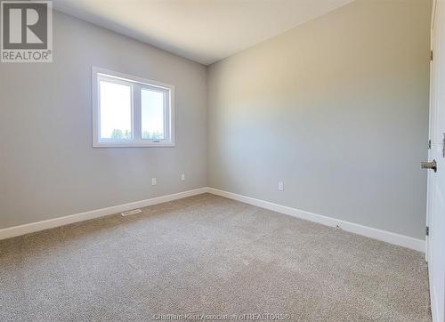 135 Grassland Grove, Chatham, ON - Indoor Photo Showing Other Room