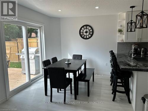 103 Dufferin Avenue Avenue, Central Elgin, ON - Indoor Photo Showing Dining Room