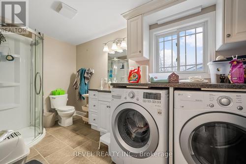 178 Oakwood St, Port Colborne, ON - Indoor Photo Showing Laundry Room