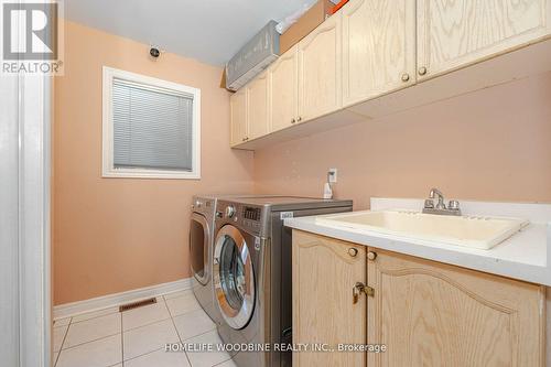 30 Rollingwood Drive, Brampton, ON - Indoor Photo Showing Laundry Room